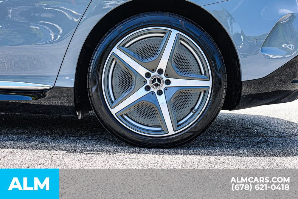 Used 2024 Mercedes-Benz EQE 500 4MATIC Sedan image 17