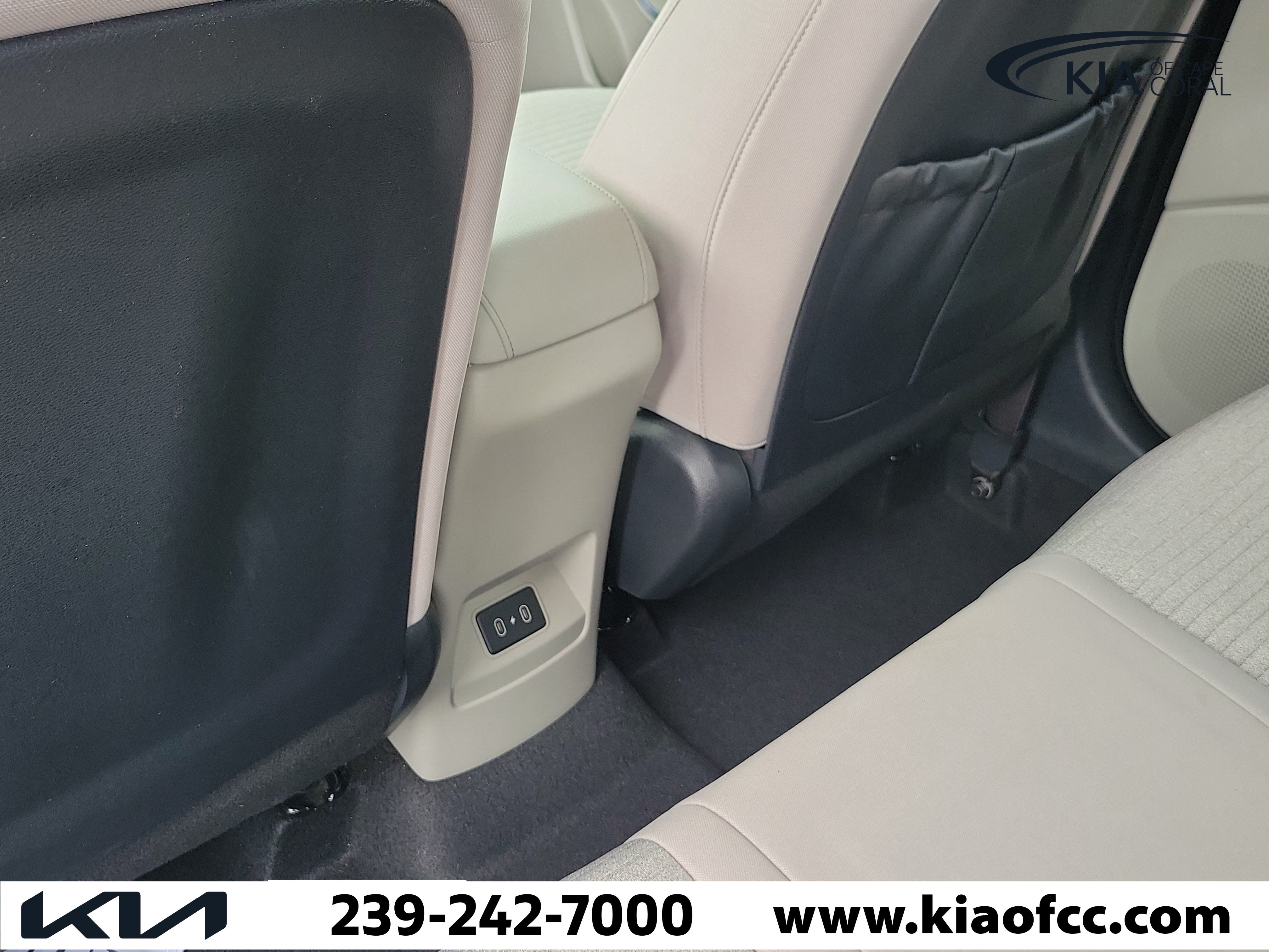 Certified 2025 Kia Soul EX FWD image 13