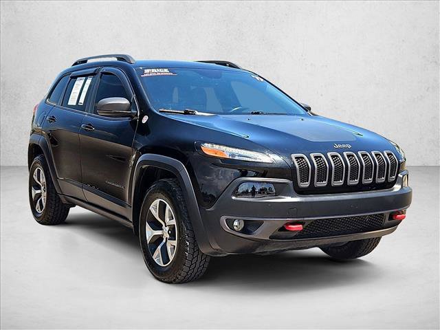 Used 2017 Jeep Cherokee Trailhawk AWD/4WD image 3