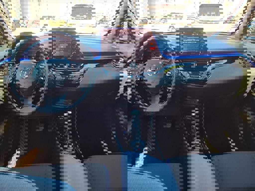 Used 2021 Toyota C-HR XLE image 2