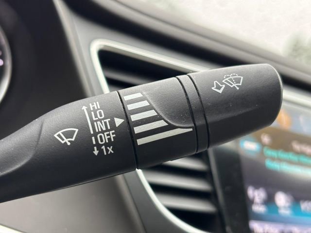 Used 2017 Buick LaCrosse Premium image 31