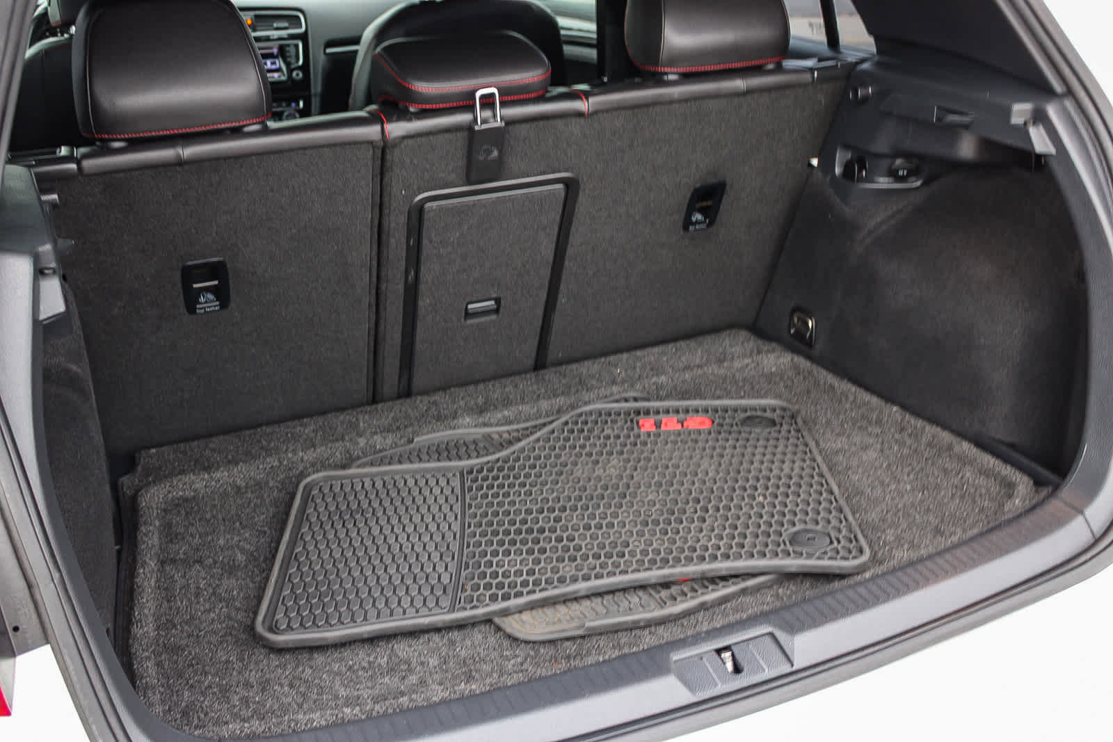 Used 2015 Volkswagen GTI 4-Door FWD image 25