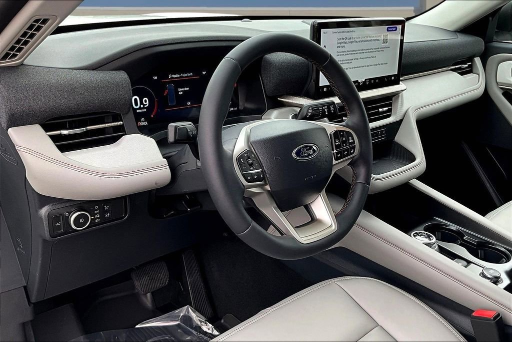 New 2026 Ford Explorer Active w/ Active Comfort Package image 7