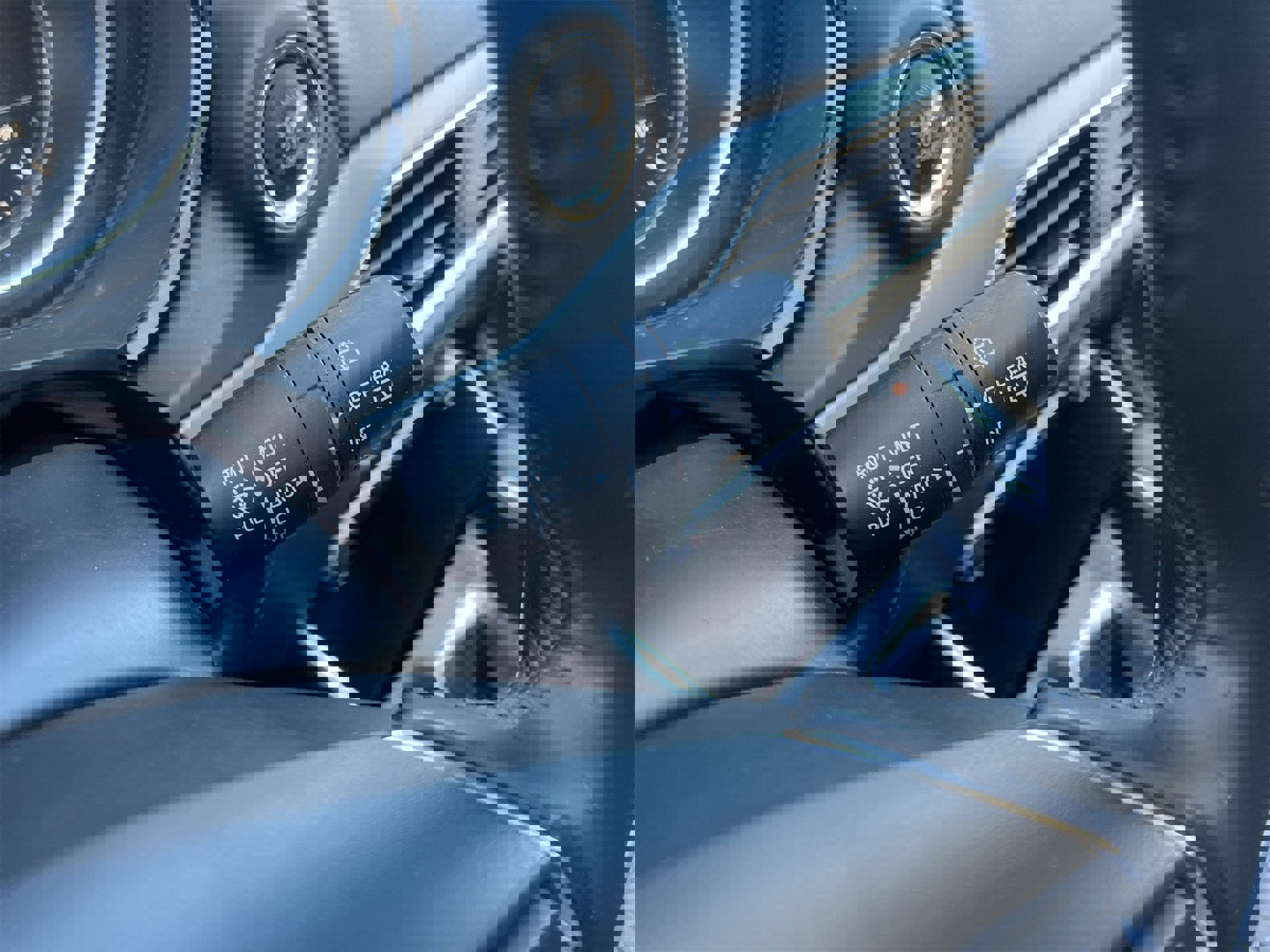 Used 2020 MAZDA CX-9 Touring w/ Touring Premium Package image 11