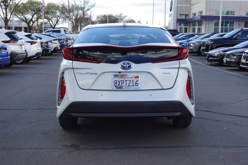 Used 2022 Toyota Prius Prime XLE image 6