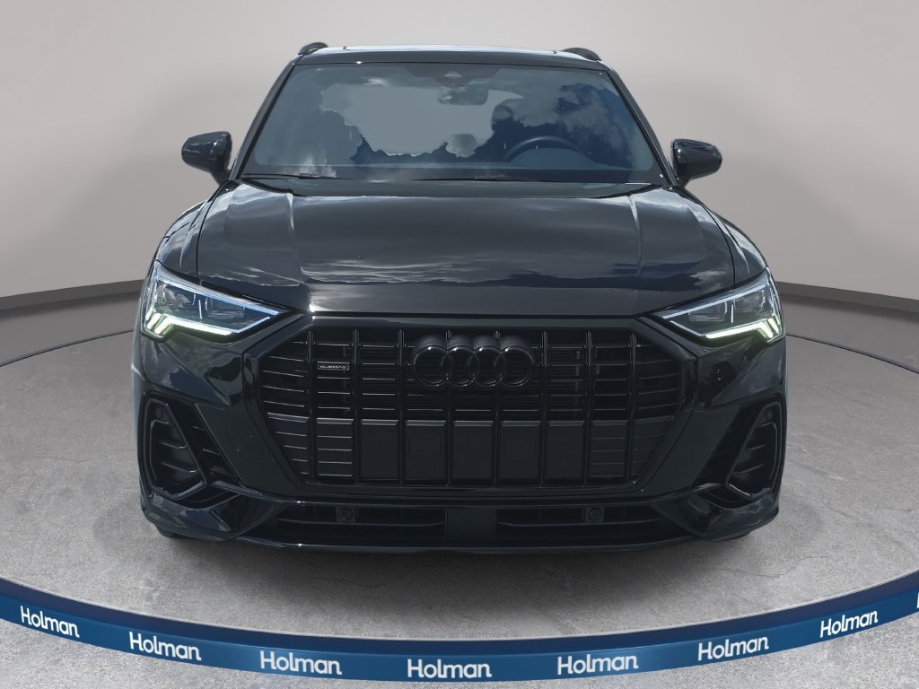 Certified 2025 Audi Q3 2.0T Premium w/ Convenience Package AWD/4WD image 2