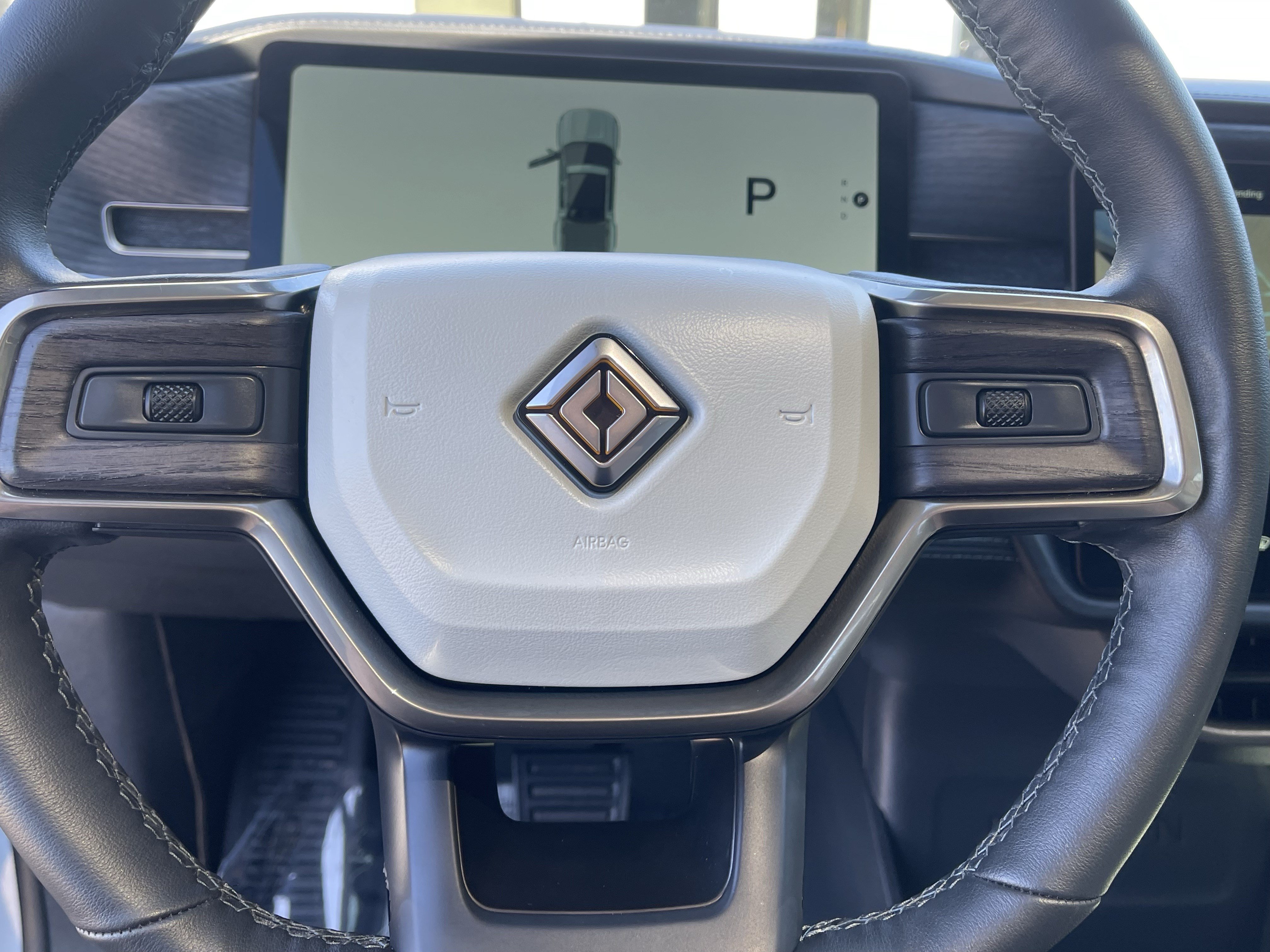 Used 2025 Rivian R1T Adventure AWD/4WD image 24