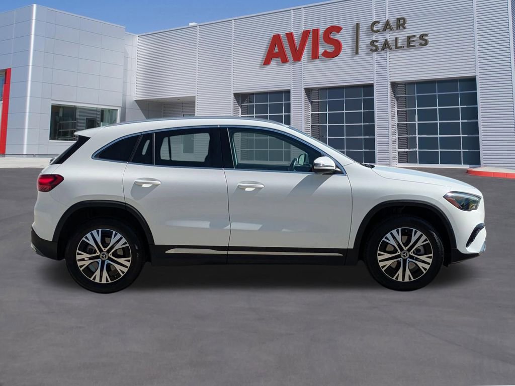 Used 2025 Mercedes-Benz GLA 250 4MATIC image 5