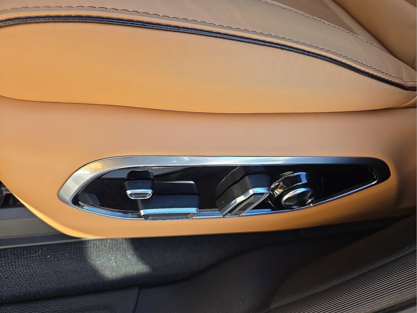 Used 2025 Jeep Grand Cherokee L Summit image 15