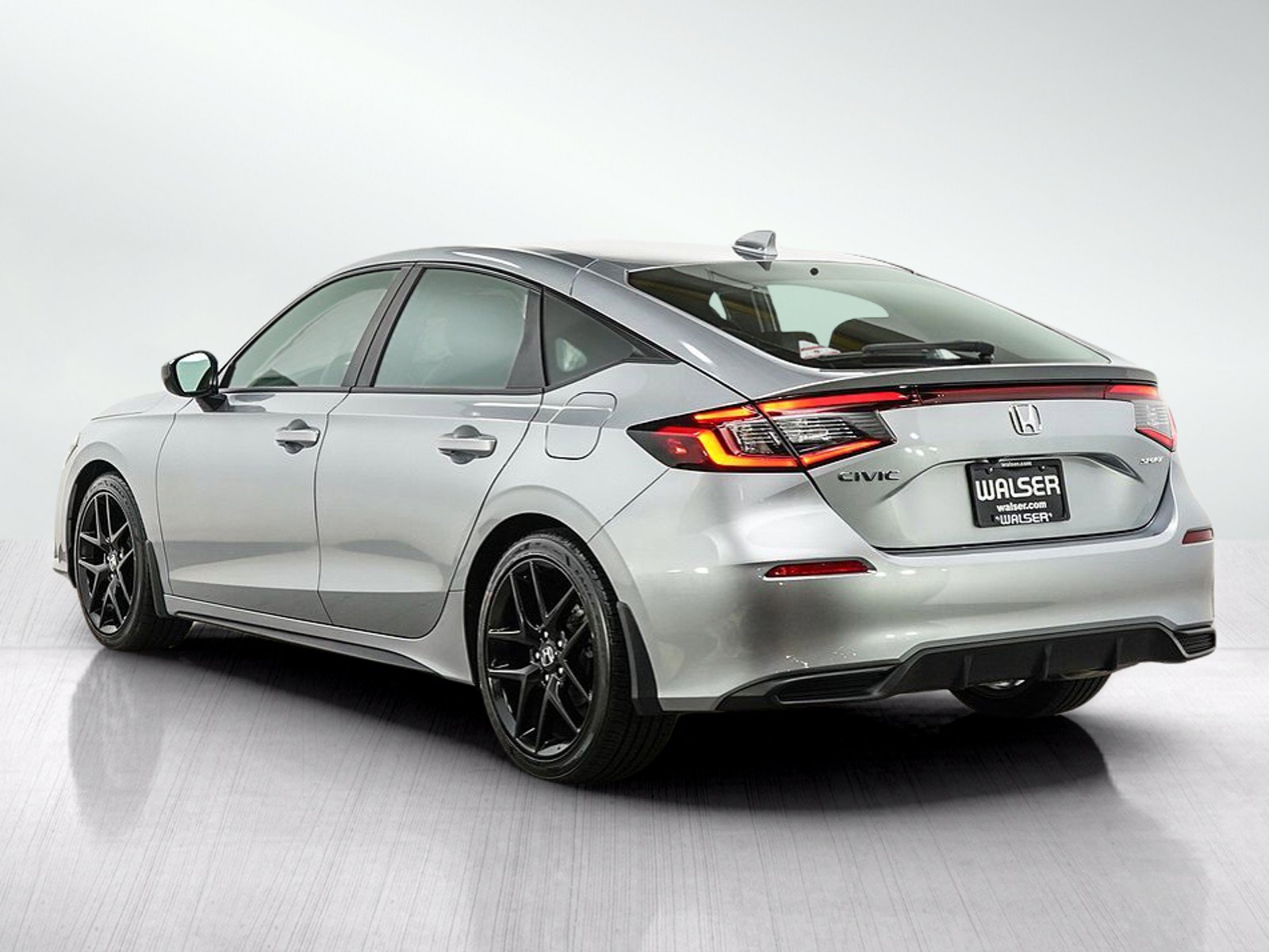 Used 2023 Honda Civic Sport image 3