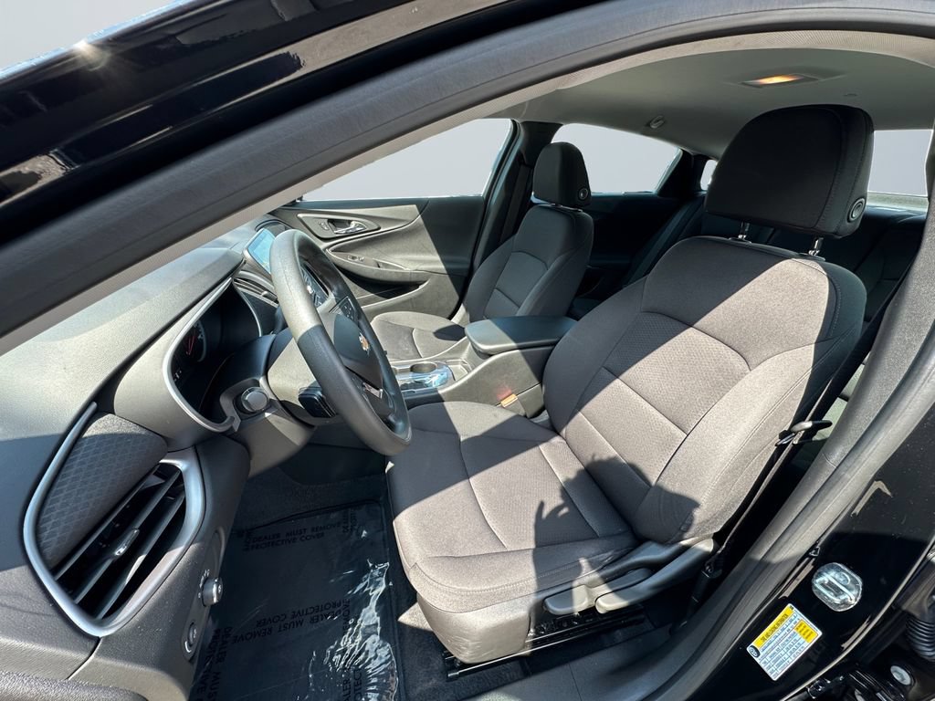 Used 2019 Chevrolet Malibu LS FWD image 9