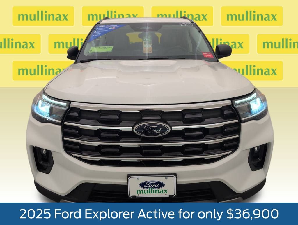 Certified 2025 Ford Explorer Active w/ Active Comfort Package image 13