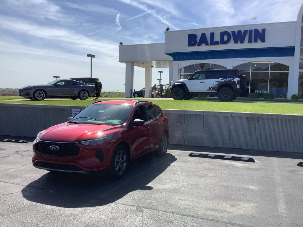 Used 2024 Ford Escape ST-Line w/ Tech Pack #1 image 4