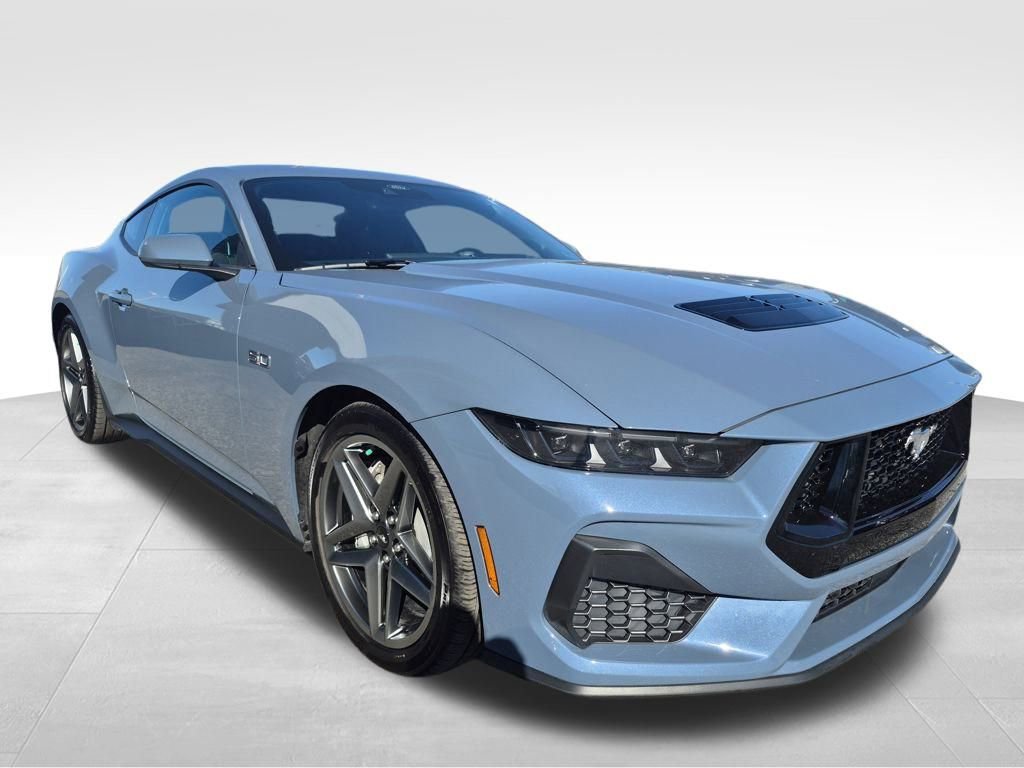 Used 2025 Ford Mustang GT image 5