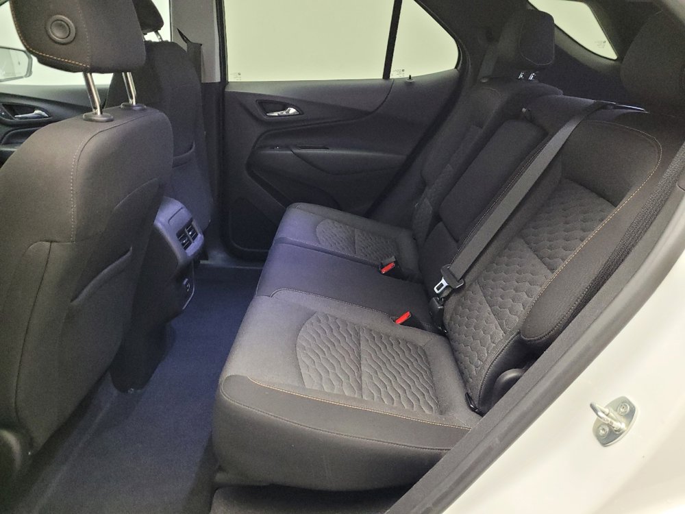Used 2021 Chevrolet Equinox LT image 18