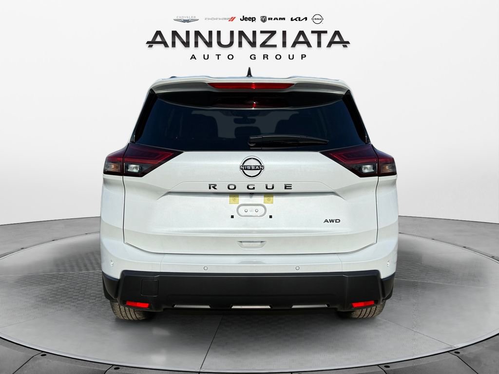 New 2026 Nissan Rogue Dark Armor image 4