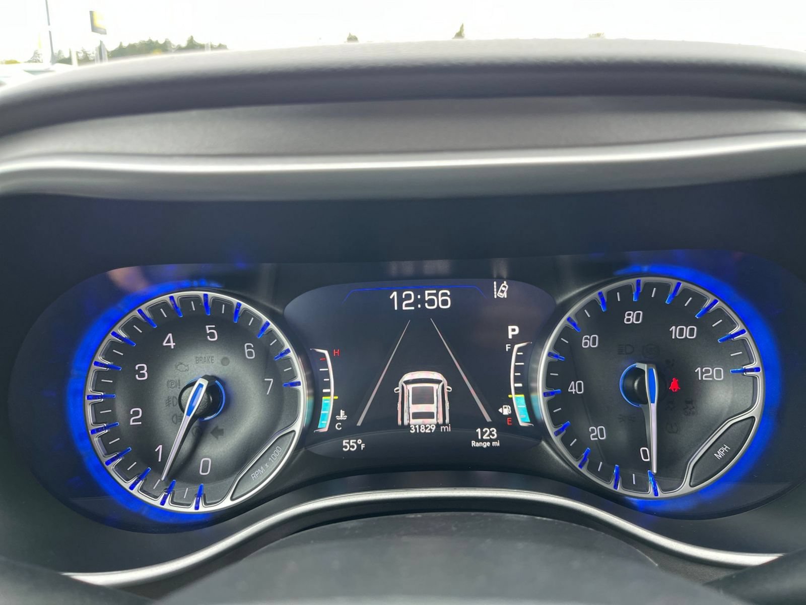 Used 2025 Chrysler Pacifica Select FWD image 42