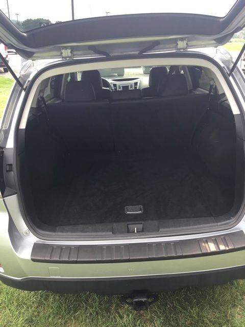Used 2014 Subaru Outback 2.5i Limited w/ Moonroof Package AWD/4WD image 8