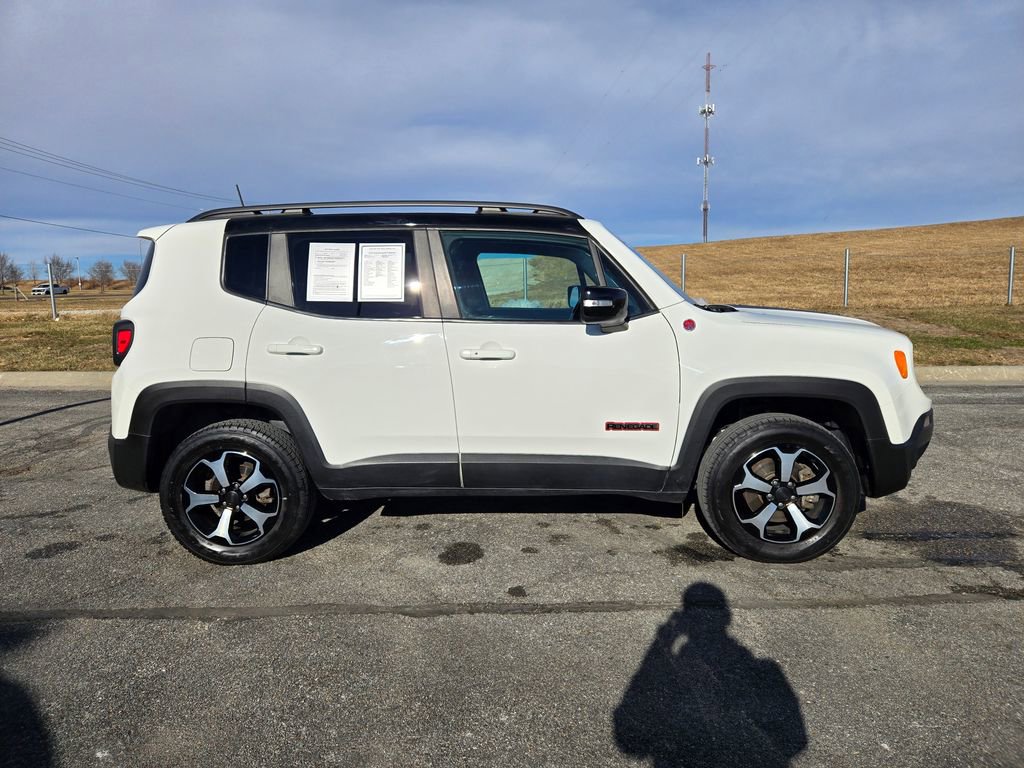 Used 2022 Jeep Renegade Trailhawk image 2