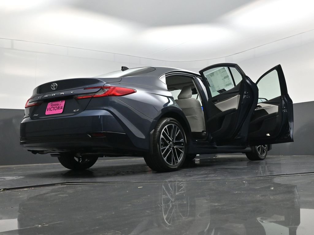 Used 2026 Toyota Camry XLE w/ Premium Plus Package image 28