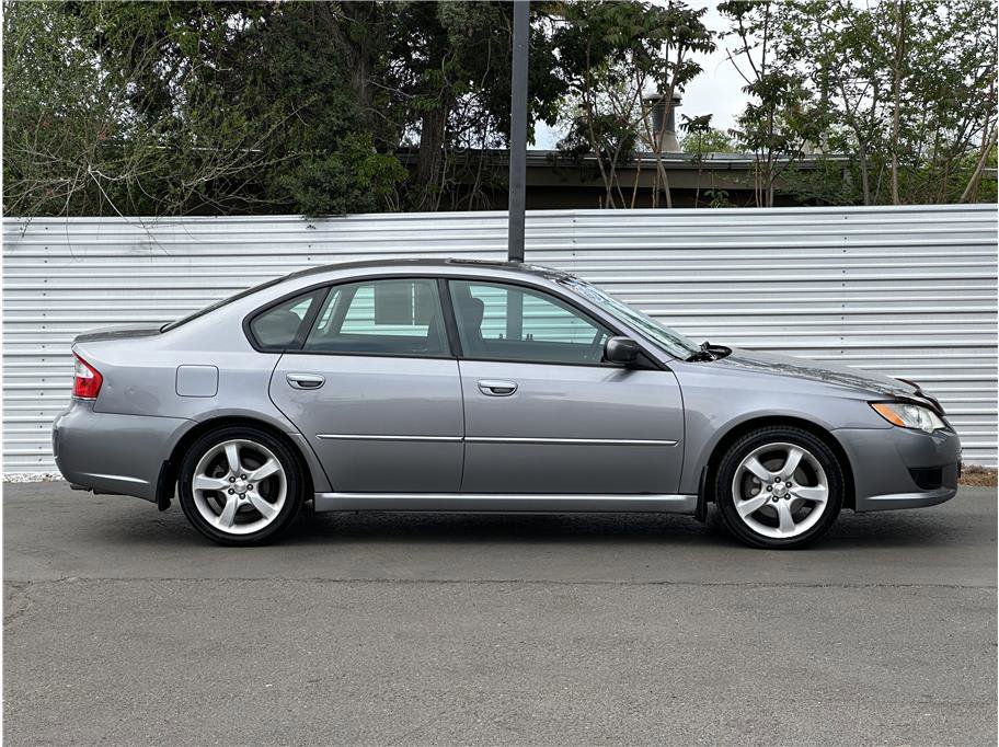 Used 2008 Subaru Legacy 2.5i AWD/4WD image 8