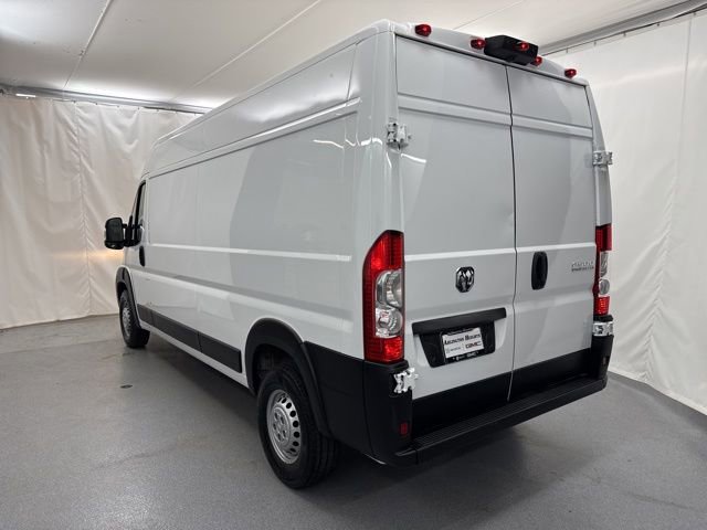 Used 2025 RAM ProMaster 2500 w/ Convenience Group FWD image 11