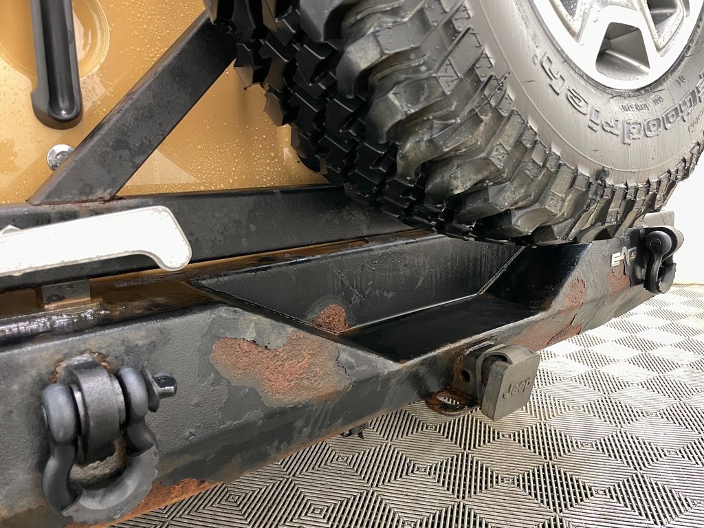 Used 2014 Jeep Wrangler Unlimited Rubicon image 42