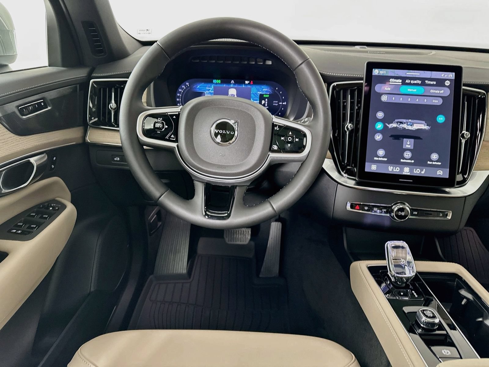New 2026 Volvo XC90 T8 Plus w/ Protection Package Premier AWD/4WD image 15