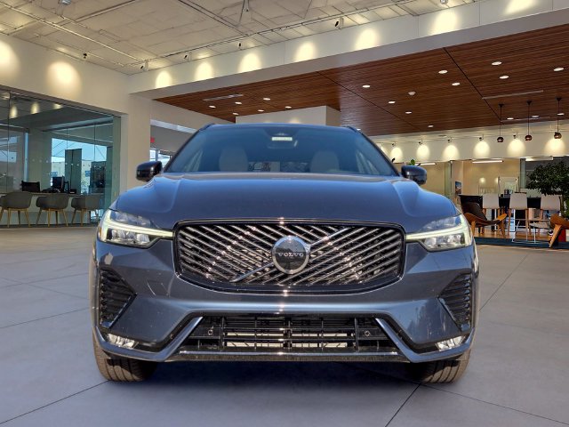 New 2027 Volvo XC60 B5 Core AWD/4WD image 6