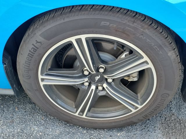 Used 2025 Ford Mustang Premium RWD image 8