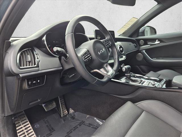 Used 2023 Kia Stinger GT-Line w/ Sun & Sound Package RWD image 9