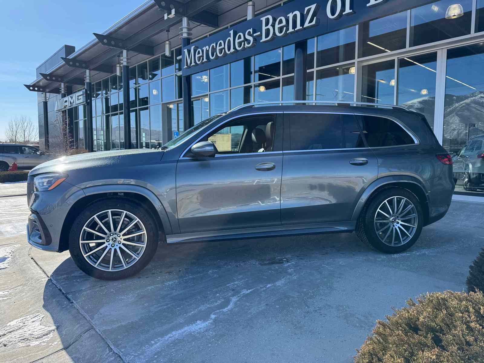 New 2025 Mercedes-Benz GLS 450 4MATIC image 3