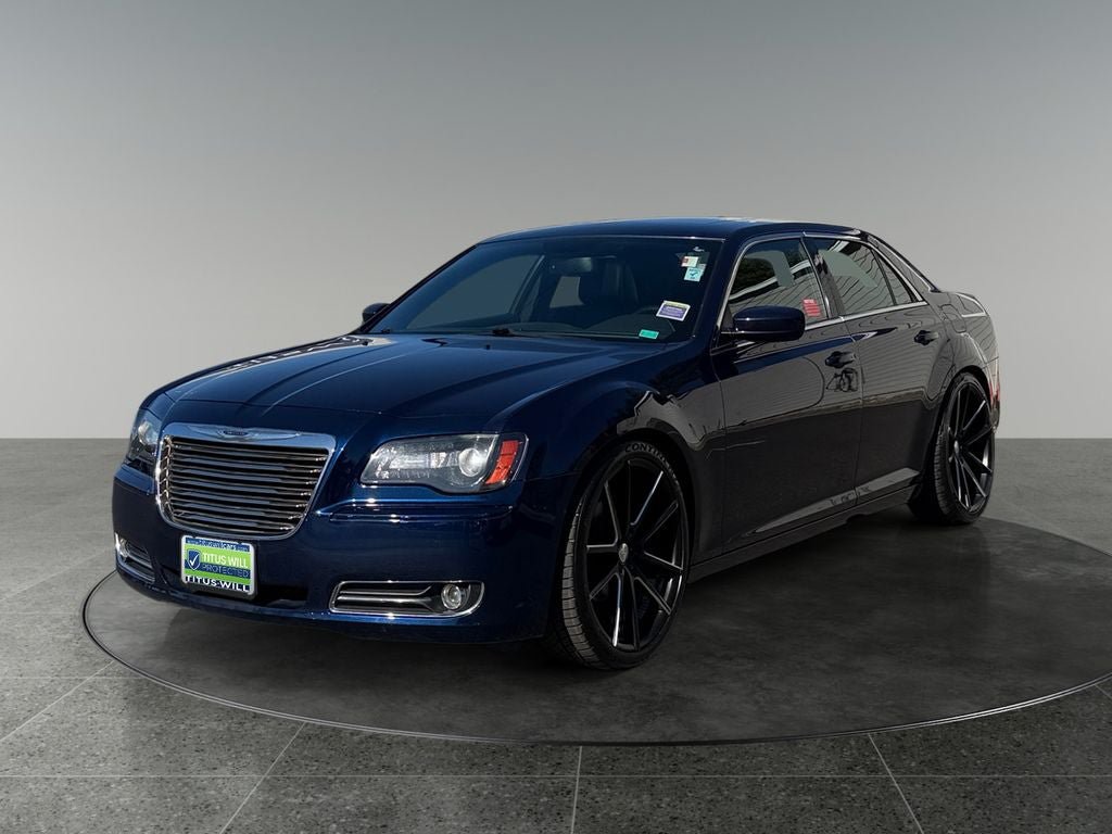 Used 2014 Chrysler 300 S RWD image 3
