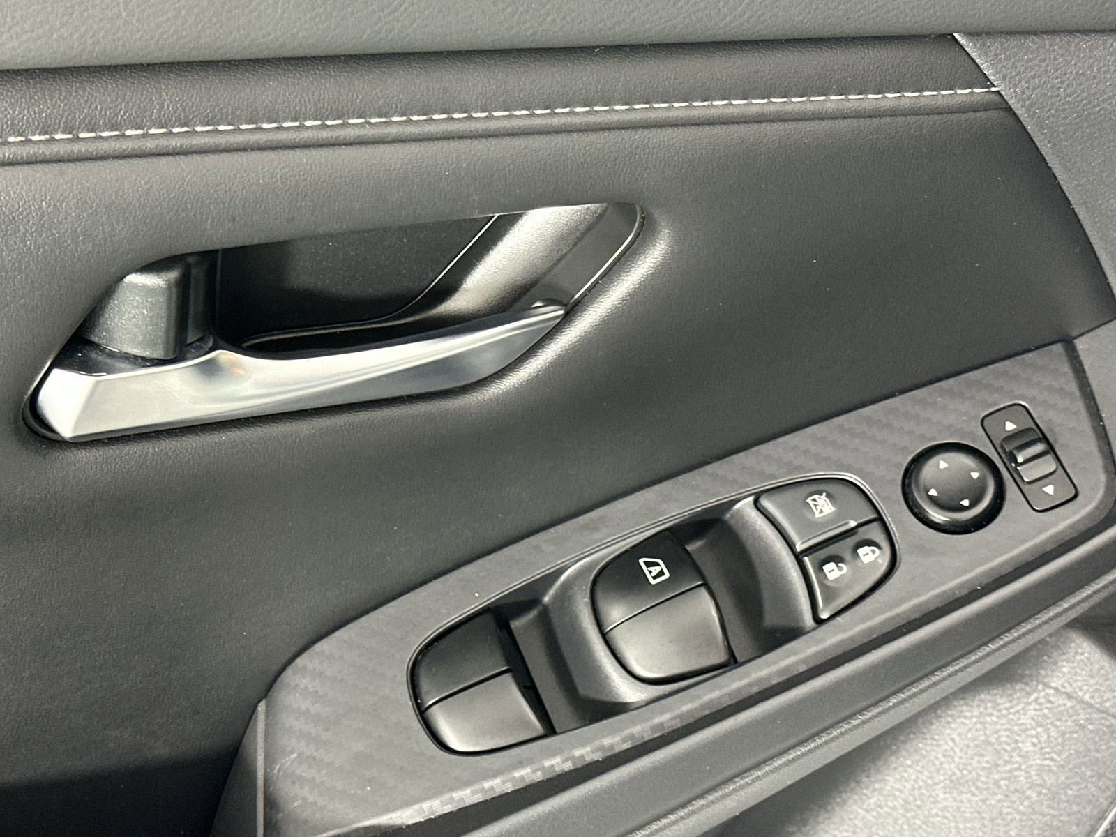 Certified 2021 Nissan Sentra SV FWD image 13