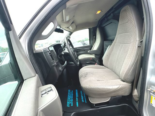 Used 2018 GMC Savana 2500 w/ Driver Convenience Package RWD image 16
