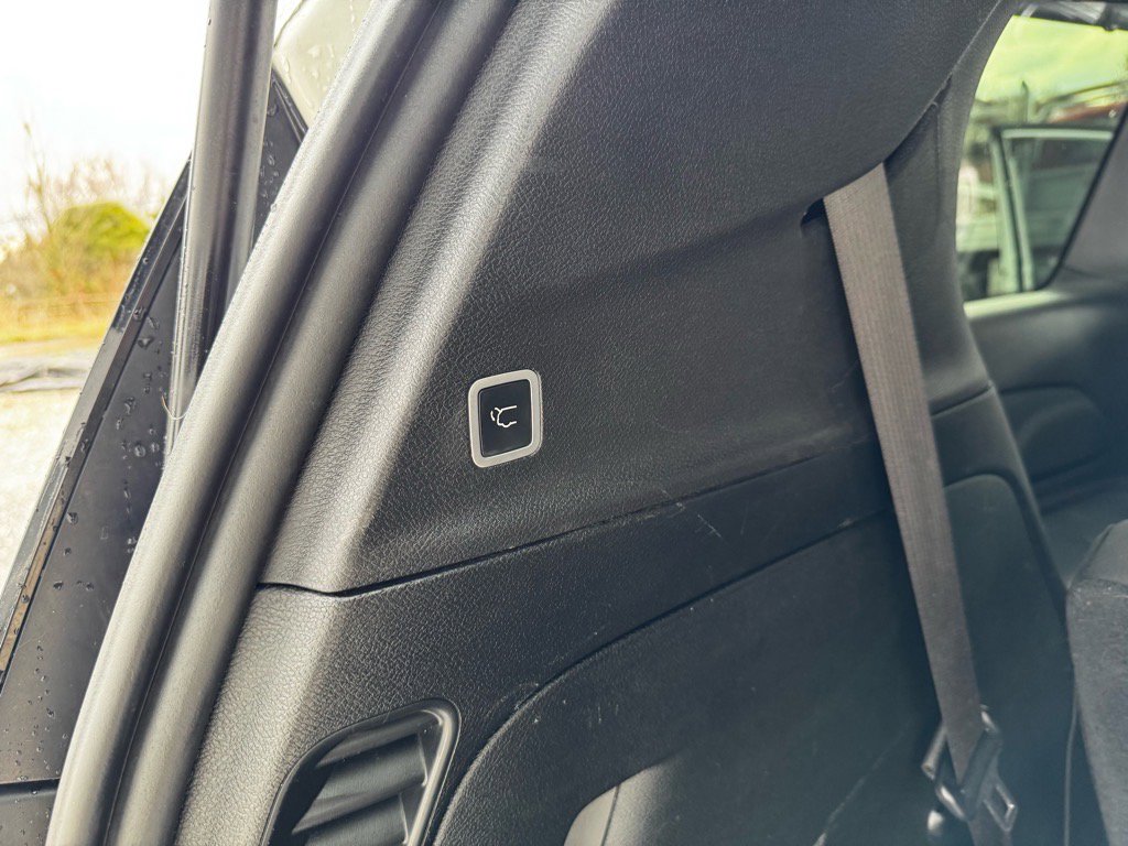 Used 2018 Chrysler Pacifica Touring Plus w/ S Appearance Package image 19