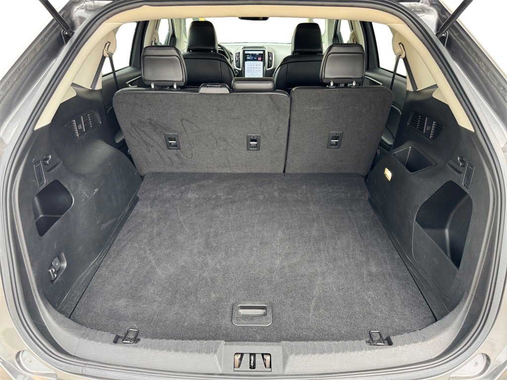 Used 2022 Ford Edge SEL image 21