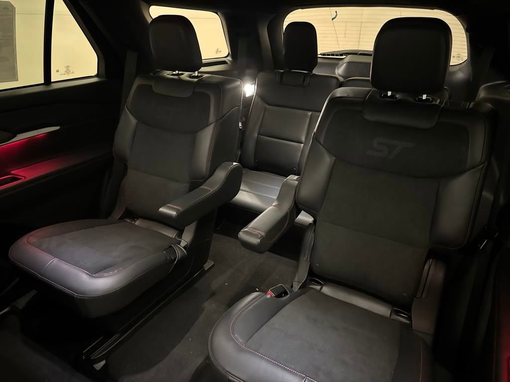 New 2025 Ford Explorer ST image 15