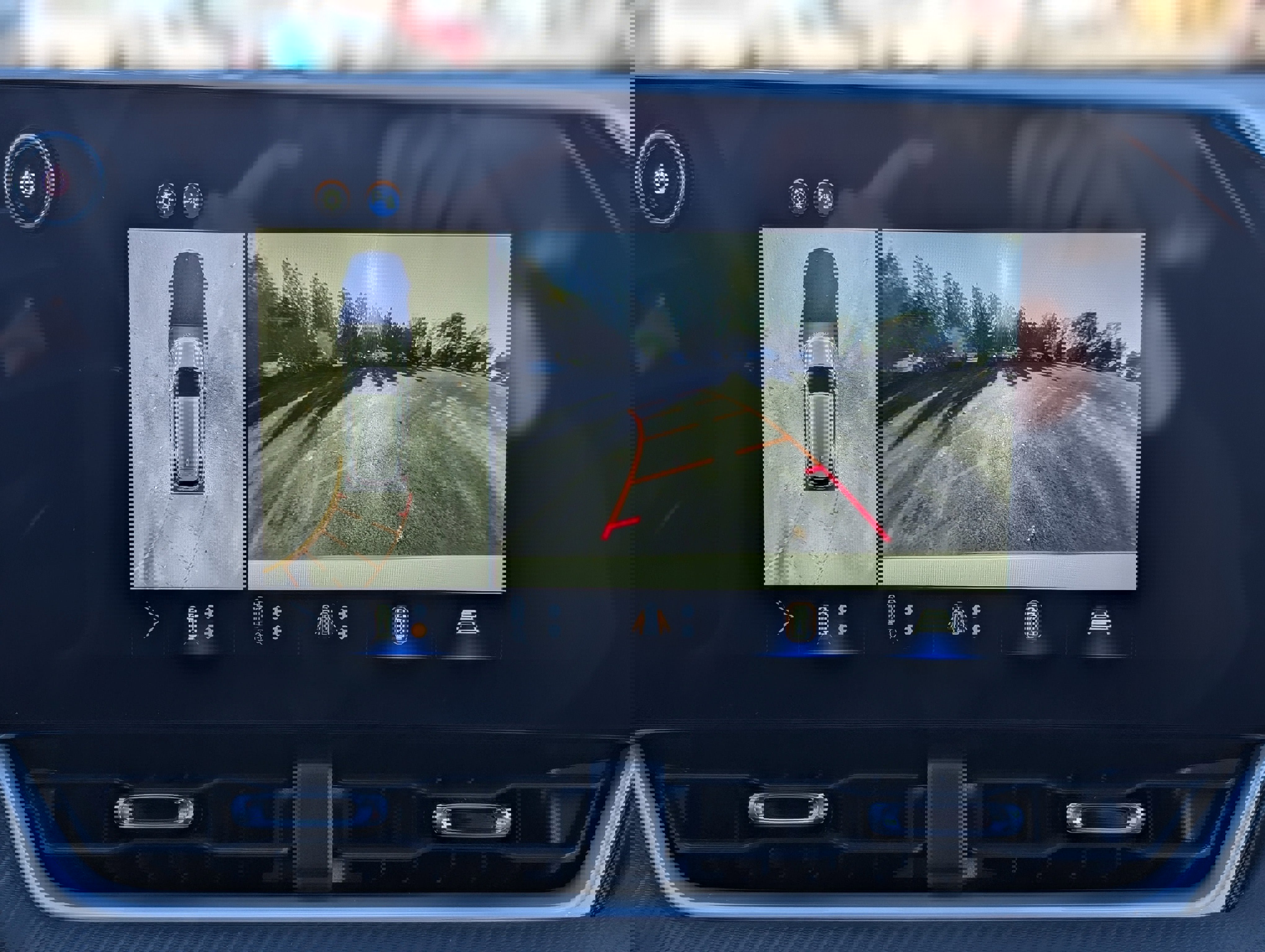 New 2025 Chevrolet Equinox LT w/ Safety and Technology Package image 3