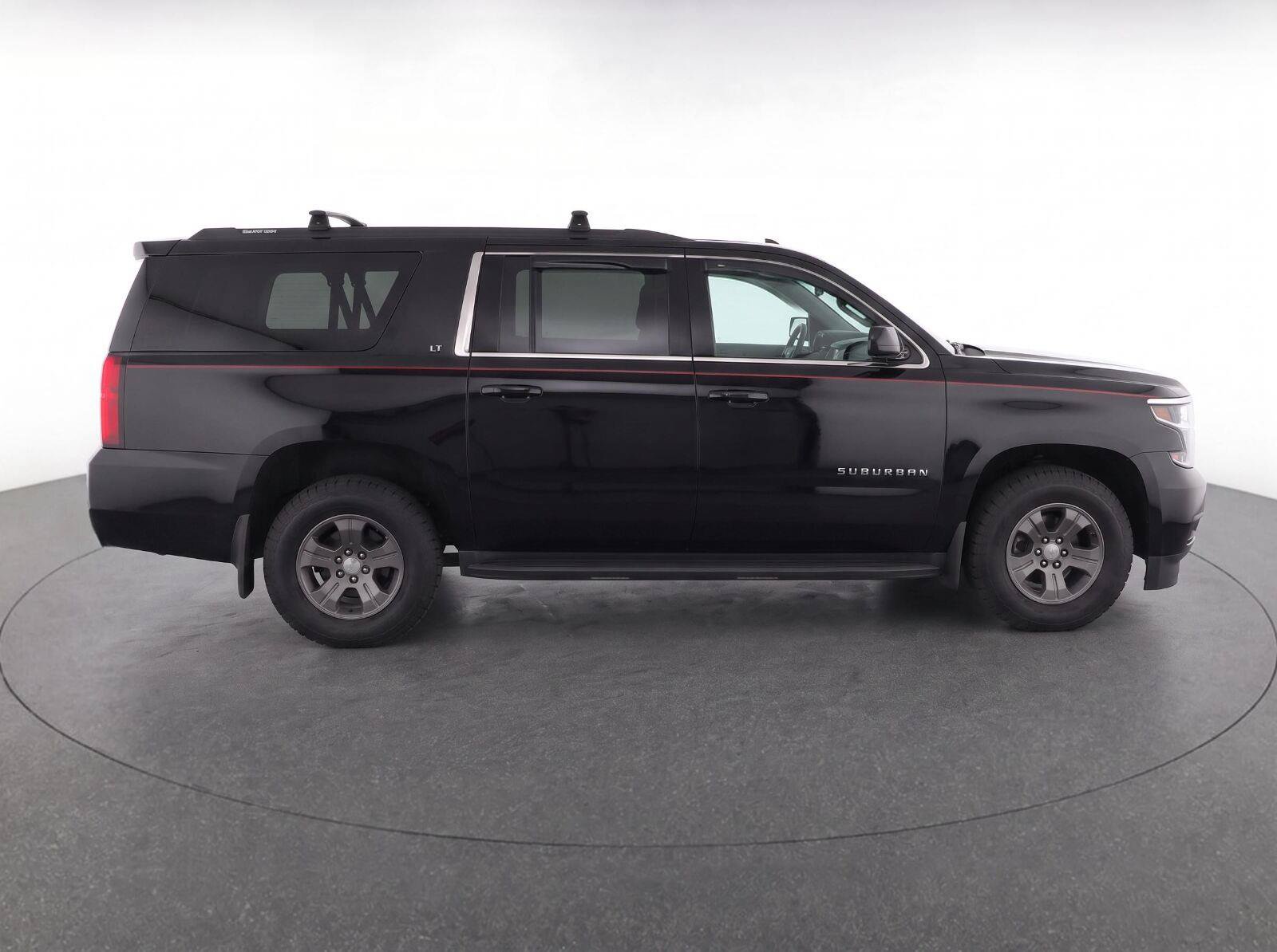 Used 2017 Chevrolet Suburban LT AWD/4WD image 8