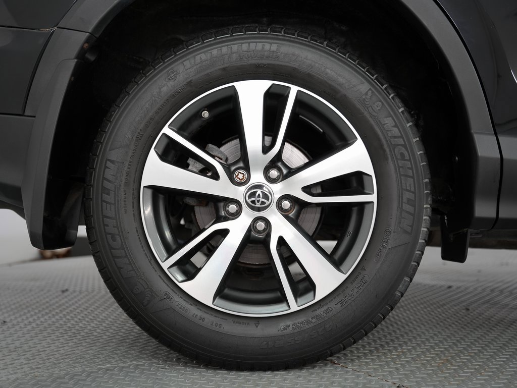 Used 2017 Toyota RAV4 XLE image 64