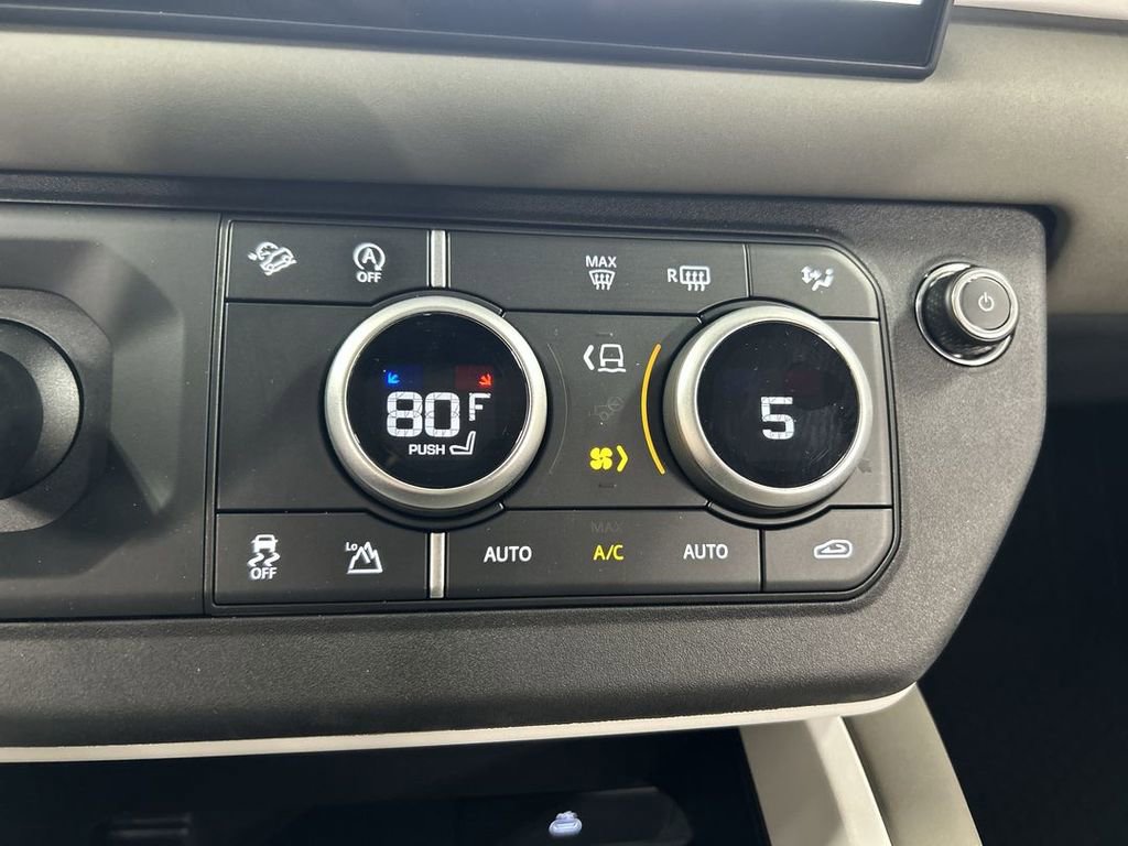 Used 2025 Land Rover Defender 90 S AWD/4WD image 18