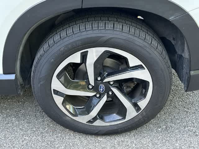 Certified 2023 Subaru Forester Touring AWD/4WD image 5