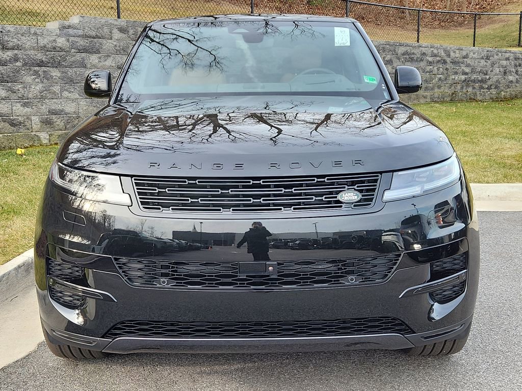 Used 2026 Land Rover Range Rover Sport SE image 8