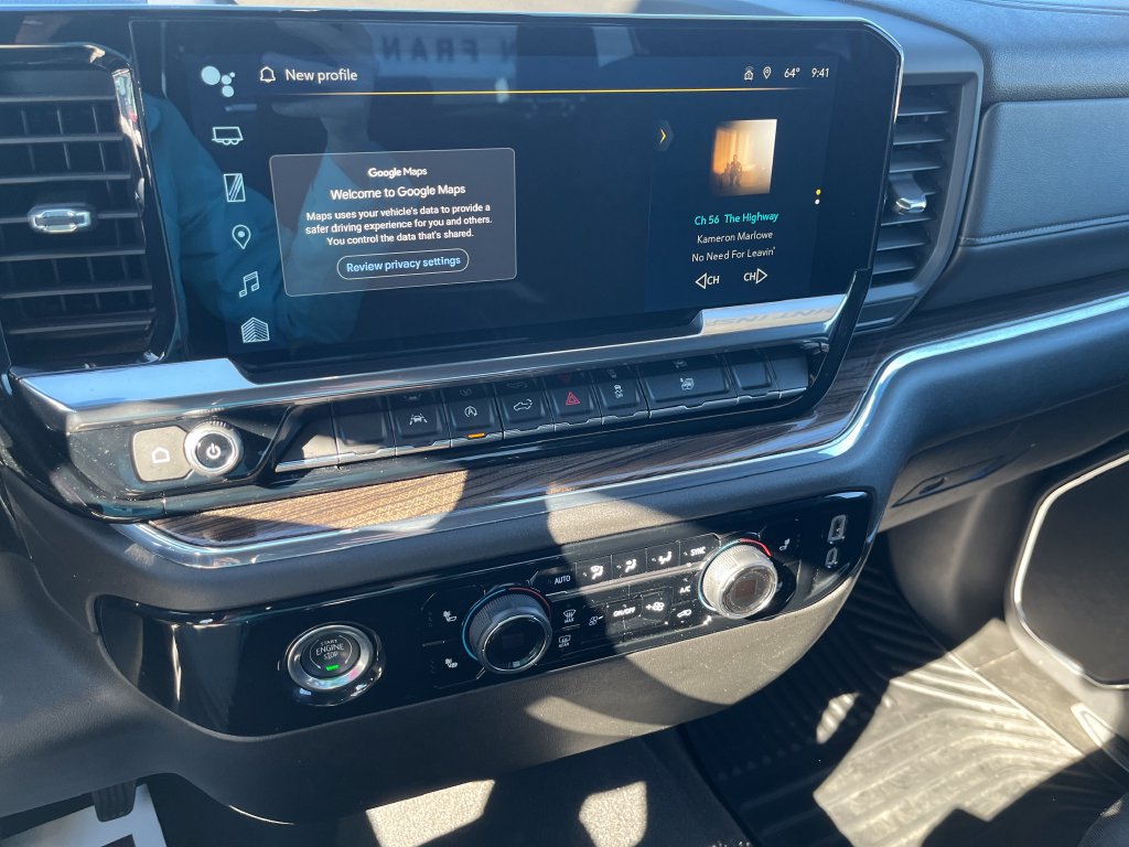 Used 2023 Chevrolet Silverado 1500 LT AWD/4WD image 18