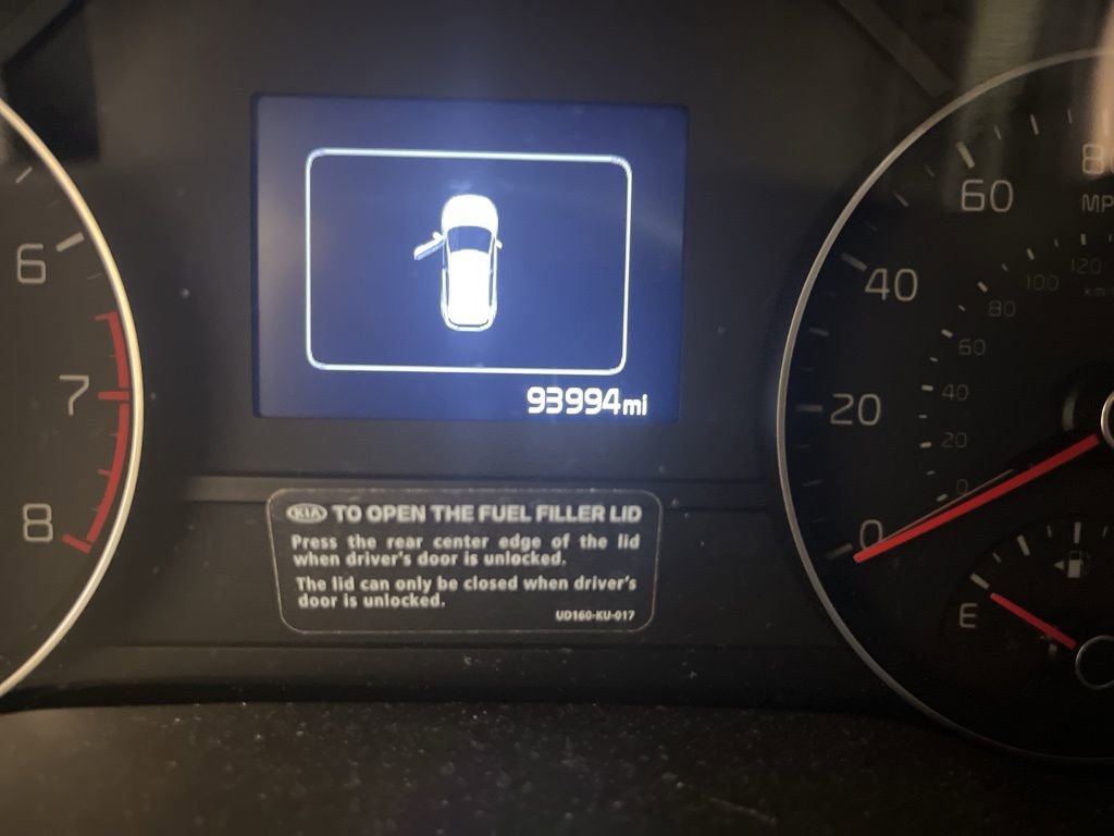 Used 2019 Kia Sportage EX w/ Option Group 040 image 2