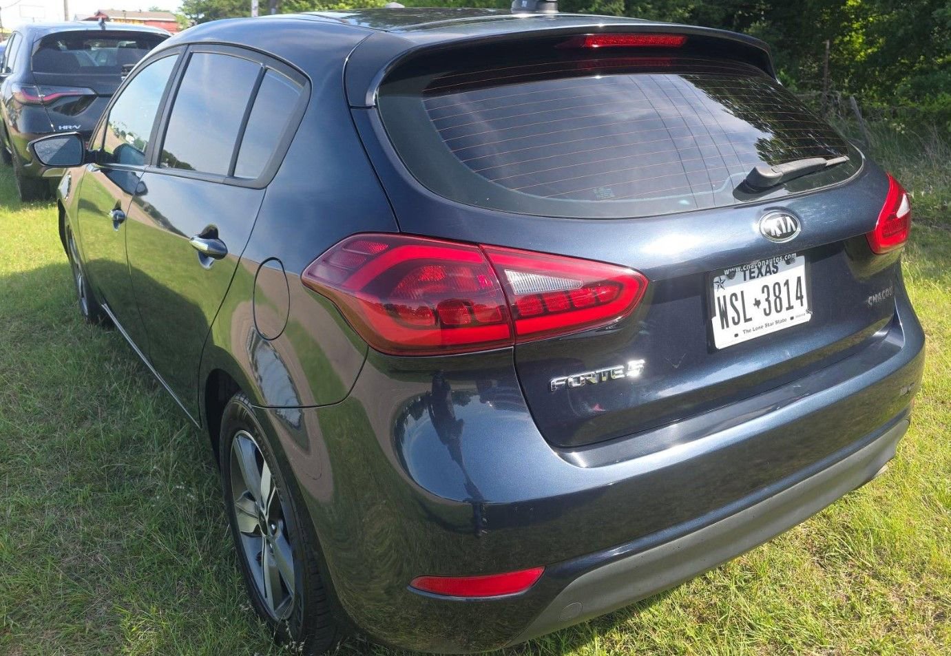 Used 2018 Kia Forte LX w/ LX Popular Plus Package FWD image 3