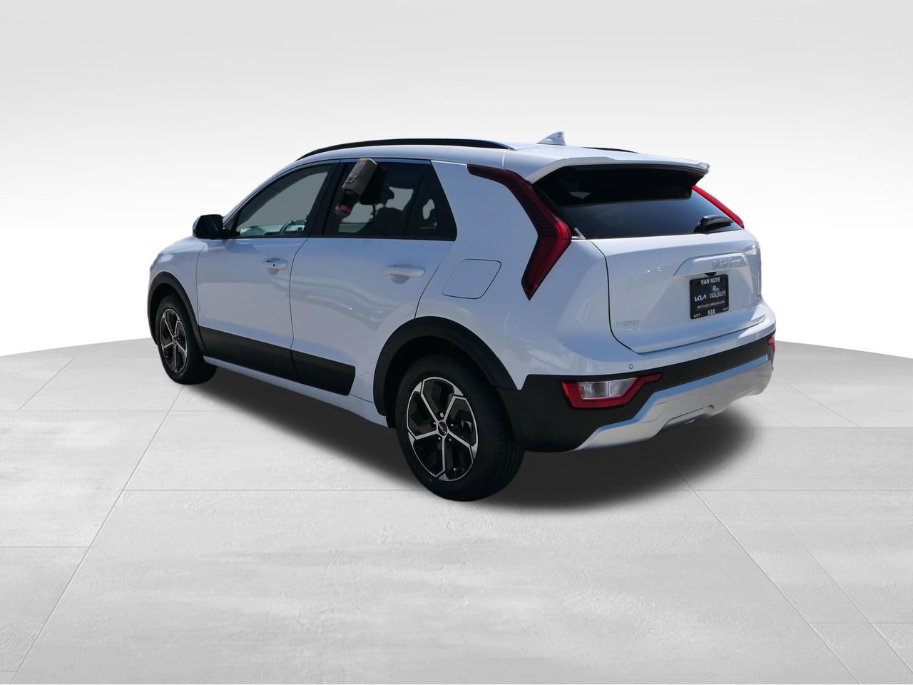 Used 2025 Kia Niro EX FWD image 6