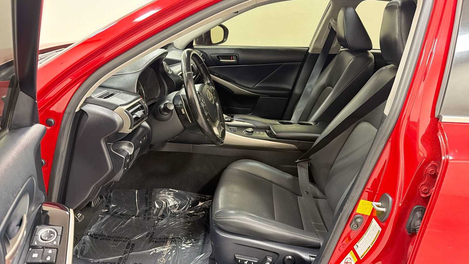 Used 2017 Lexus IS 300 AWD image 13