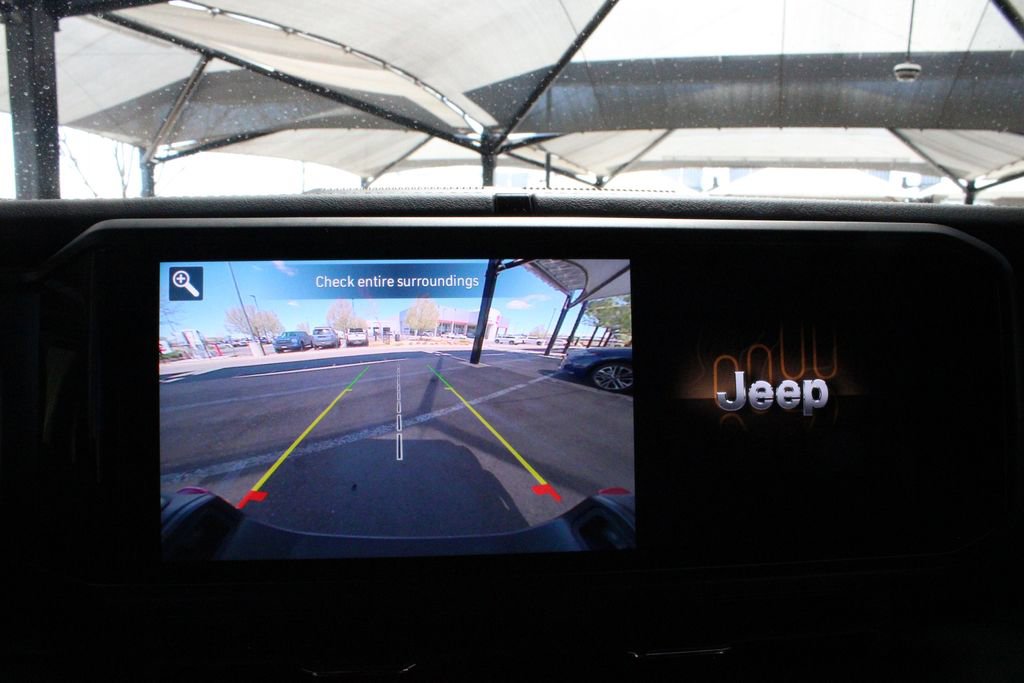 Used 2024 Jeep Gladiator Rubicon w/ Convenience Group image 34